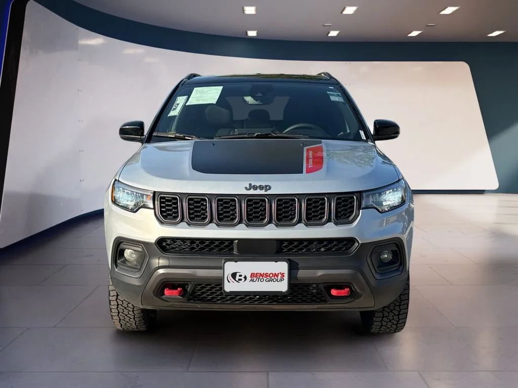 Used 2025 Silver Jeep Trailhawk image 8