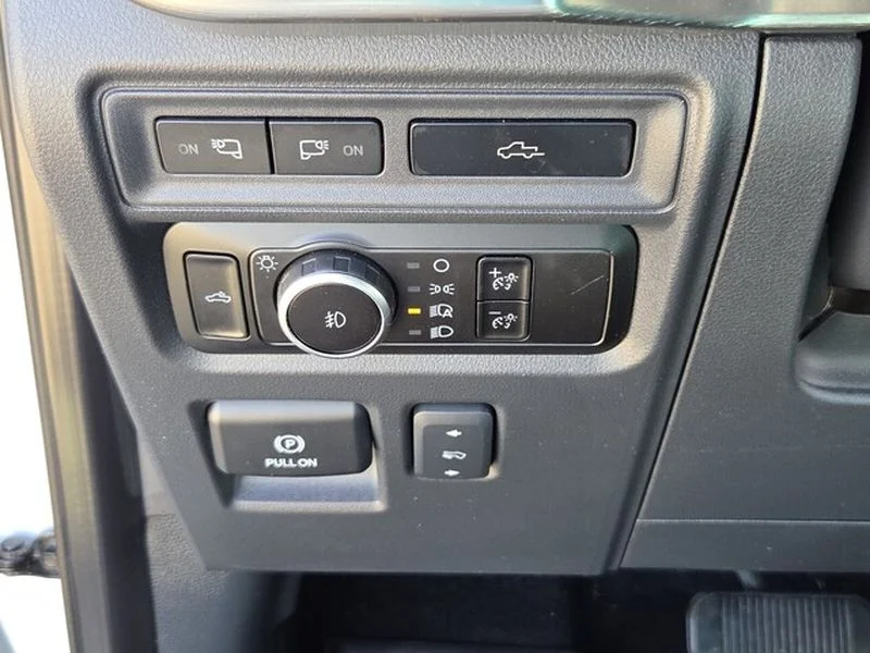 Used 2023 Oxford White Ford LARIAT image 25