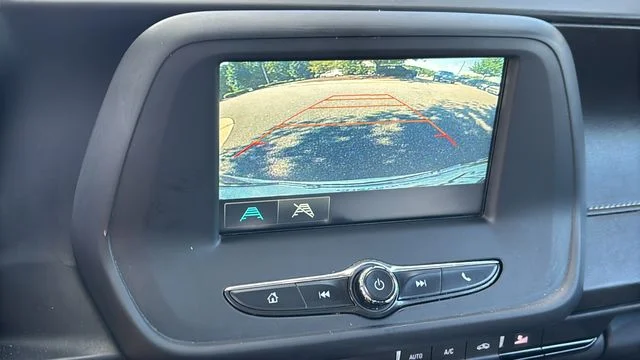 Used 2018 Silver Chevrolet 1LT image 26