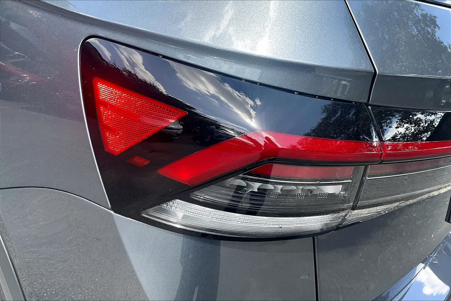 New 2026 Platinum Gray Metallic Volkswagen 1.5T SE image 13