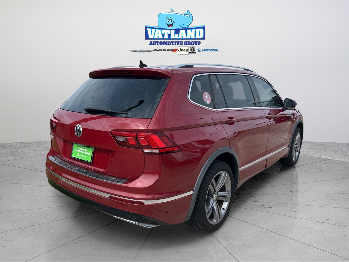 Used 2019 Red Volkswagen 2.0T SEL R-Line image 5