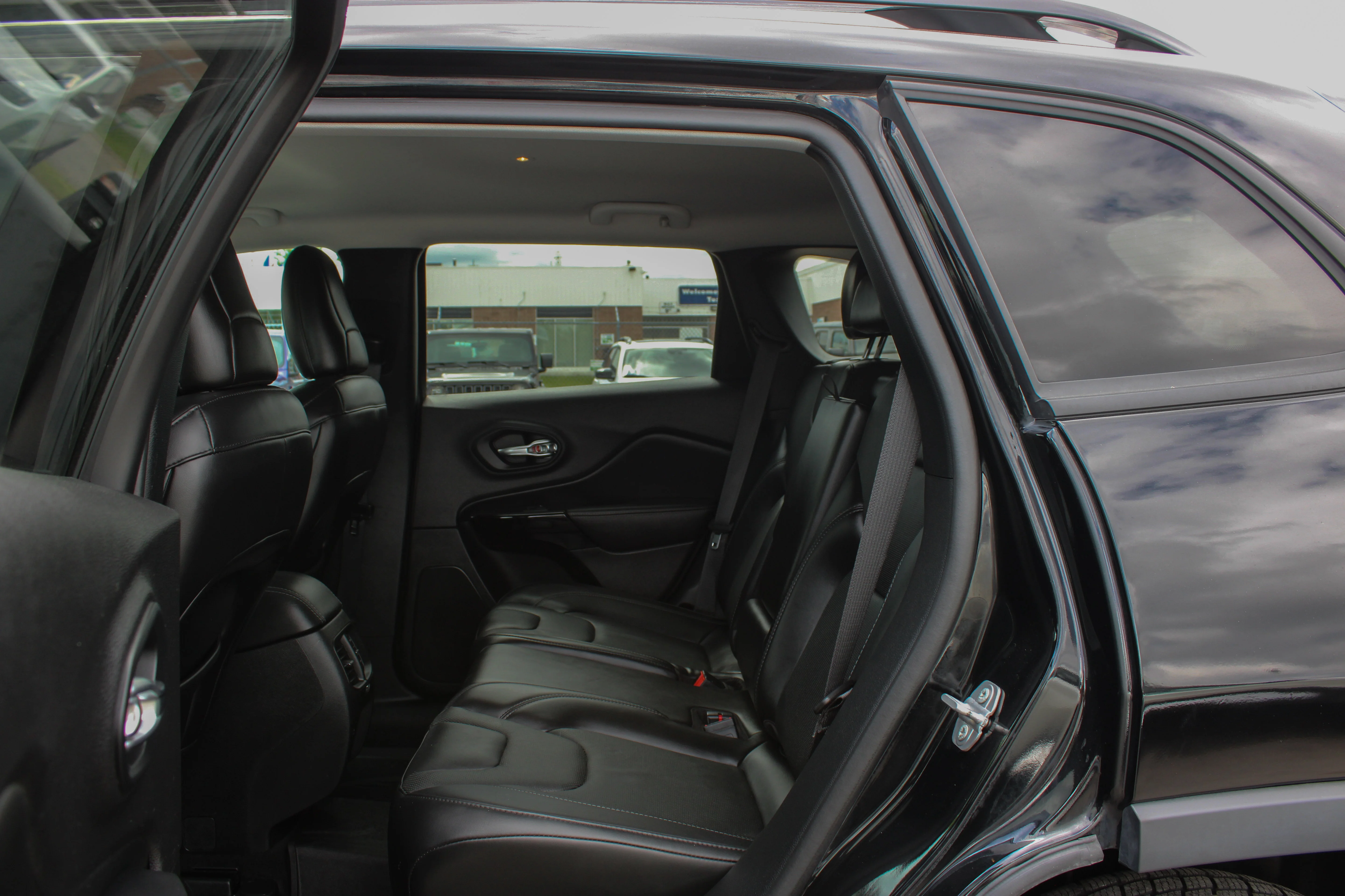 Used 2021 Black Jeep Altitude* 4x4 | Nappa Leather | Heated Seats | Heated Steering Wheel | image 13