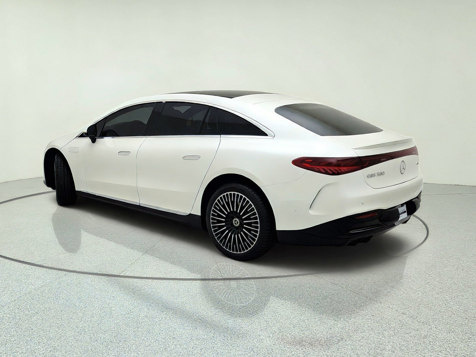 Certified Used 2023 MANUFAKTUR Diamond White Mercedes-Benz EQS 580 image 12