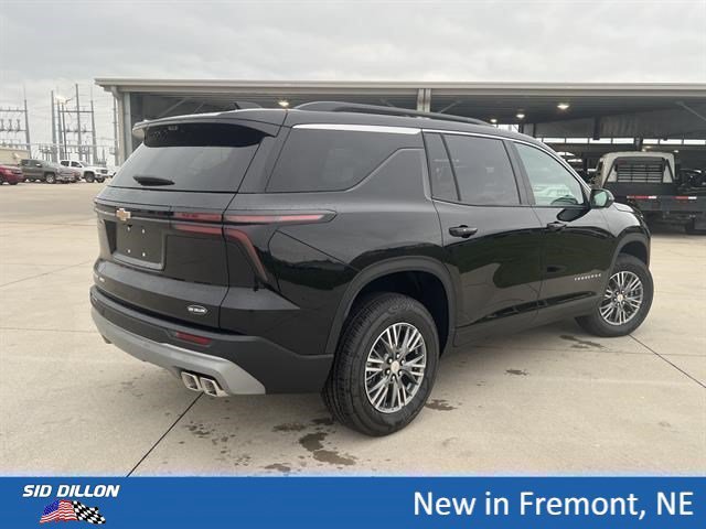 New 2026 Mosaic Black Metallic Chevrolet LT image 2