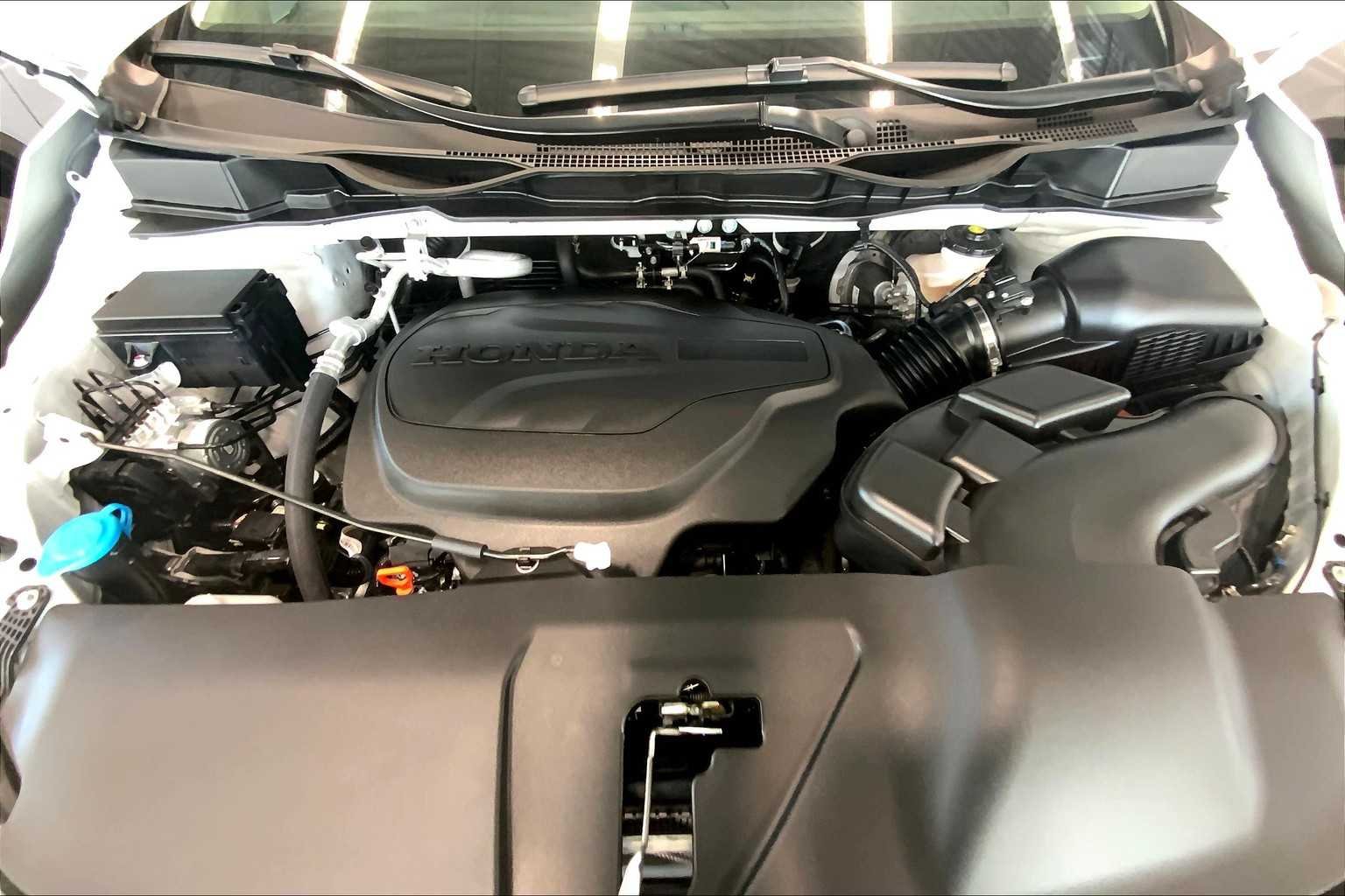 New 2026 Platinum White Pearl Honda Touring image 14