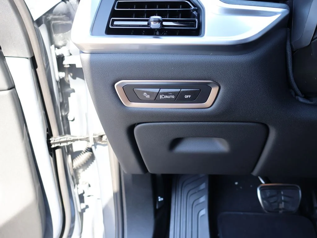 Certified Used 2026 Skyscraper Grey Metallic BMW xDrive40i image 40