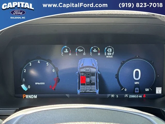 Used 2025 White Ford Lariat image 25