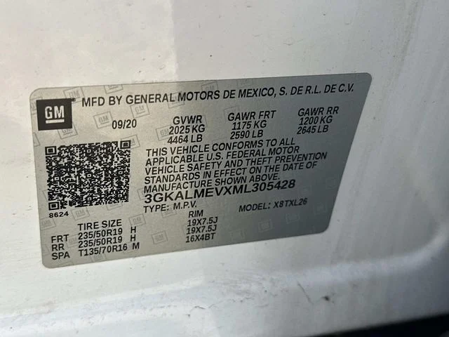 Used 2021 White GMC SLE image 17