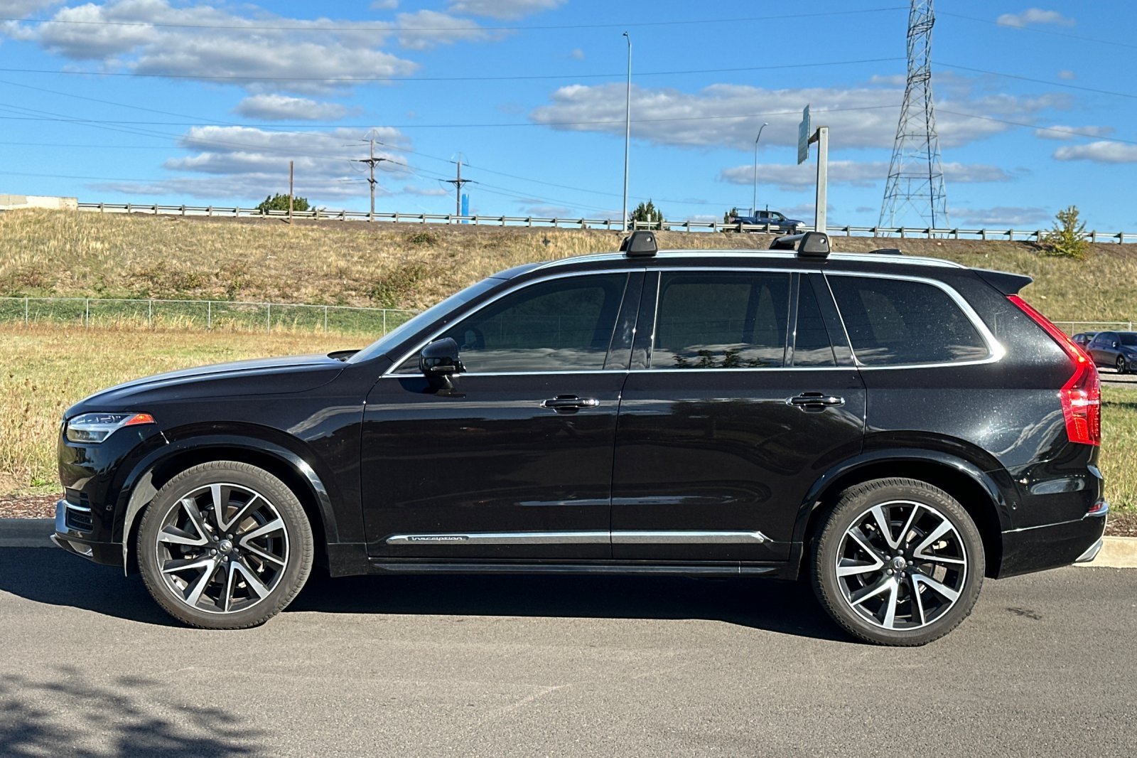 Used 2018 Black Volvo T6 Inscription image 6