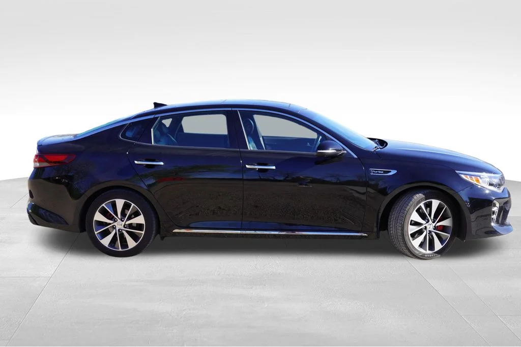 Used 2016 Kia Optima SXL with VIN 5XXGV4L2XGG039336 for sale in New Prague, MN