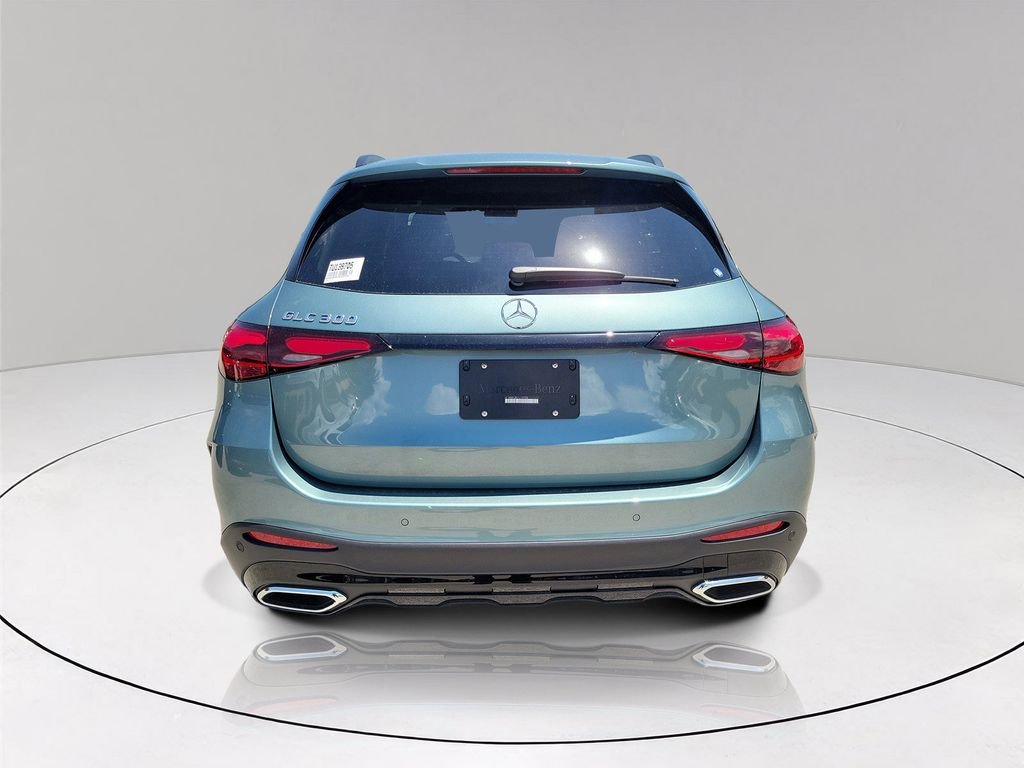 New 2026 Verde Silver Metallic Mercedes-Benz GLC 300 image 5