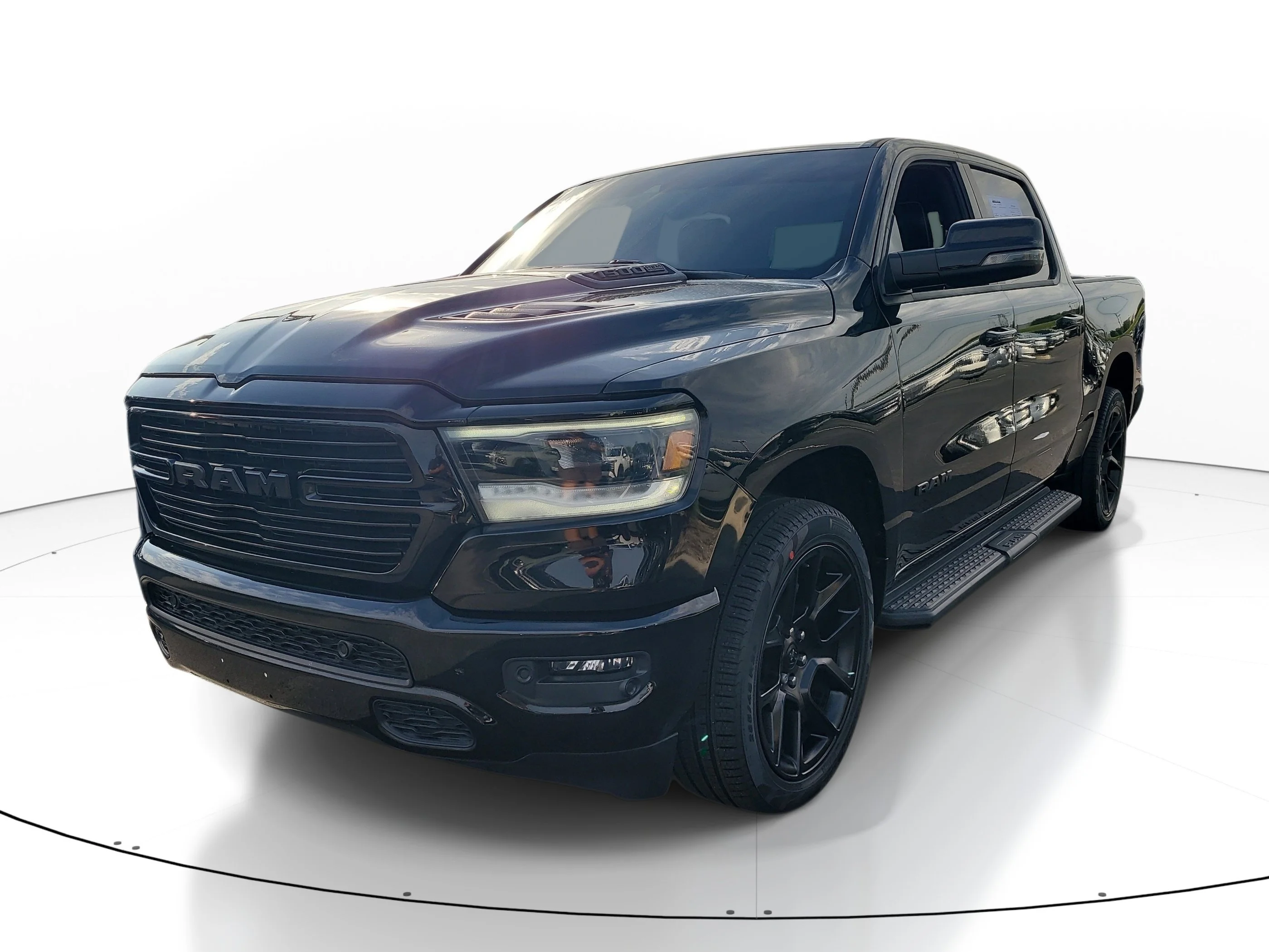 Used 2023 Diamond Black Crystal Pearlcoat Ram Laramie image 3