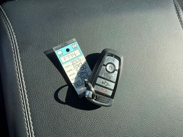 Used 2023 Blue Ford XLT image 15