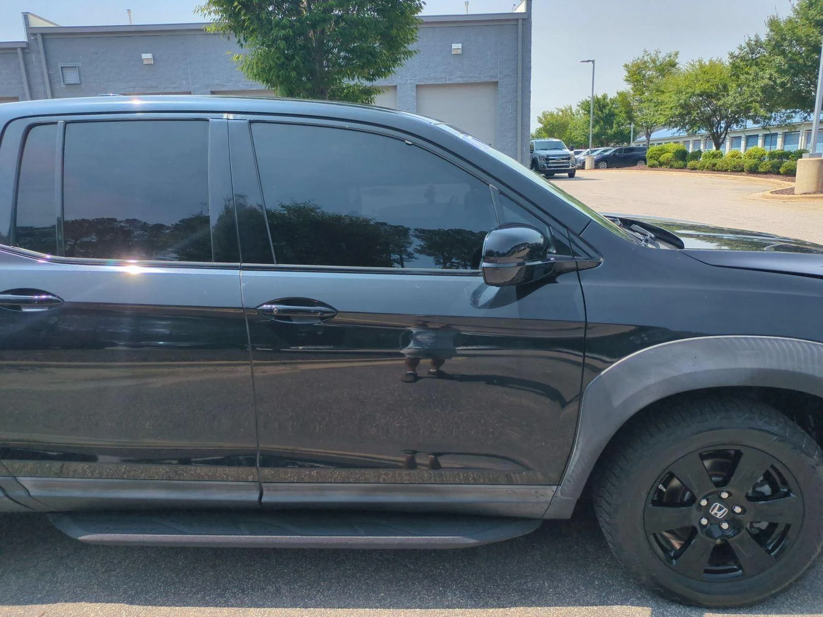 Used 2017 Crystal Black Pearl Honda Black Edition image 38