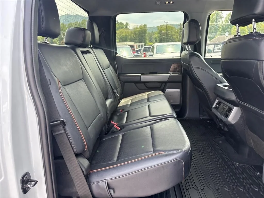 Used 2025 Gray Ford Lariat image 15