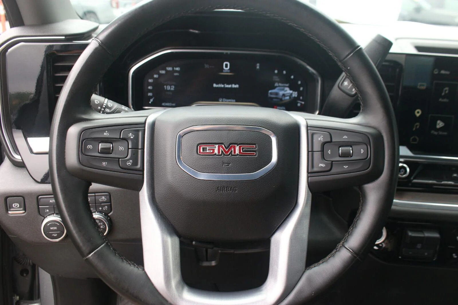 Used 2025 Sterling Metallic GMC SLT image 18