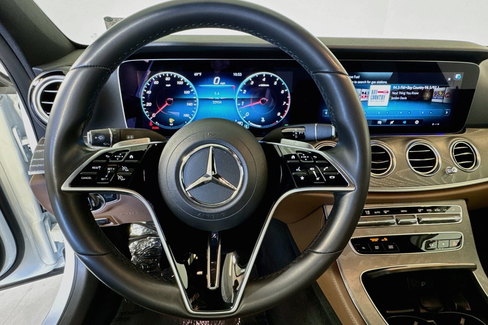 Certified Used 2023 Manufaktur Diamond White Mercedes-Benz E 350 image 11