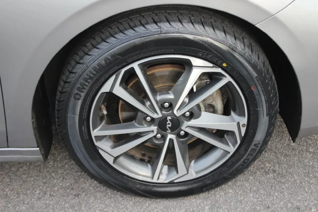 Used 2024 Gray Kia LXS image 32