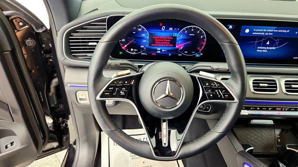 Used 2025 Obsidian Black Metallic Mercedes-Benz GLS 450 4MATIC® SUV w/ Trailer Hitch image 13