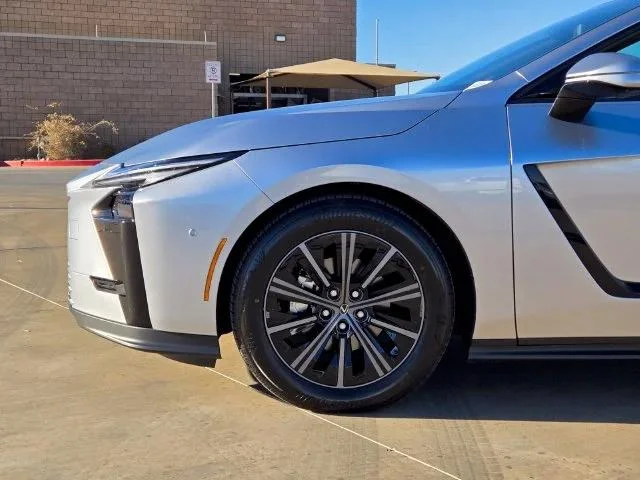 New 2026 Iridium Lexus 350h Premium+ image 12
