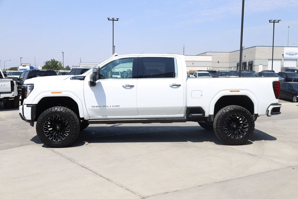 Used 2026 Summit White GMC Denali Ultimate image 3