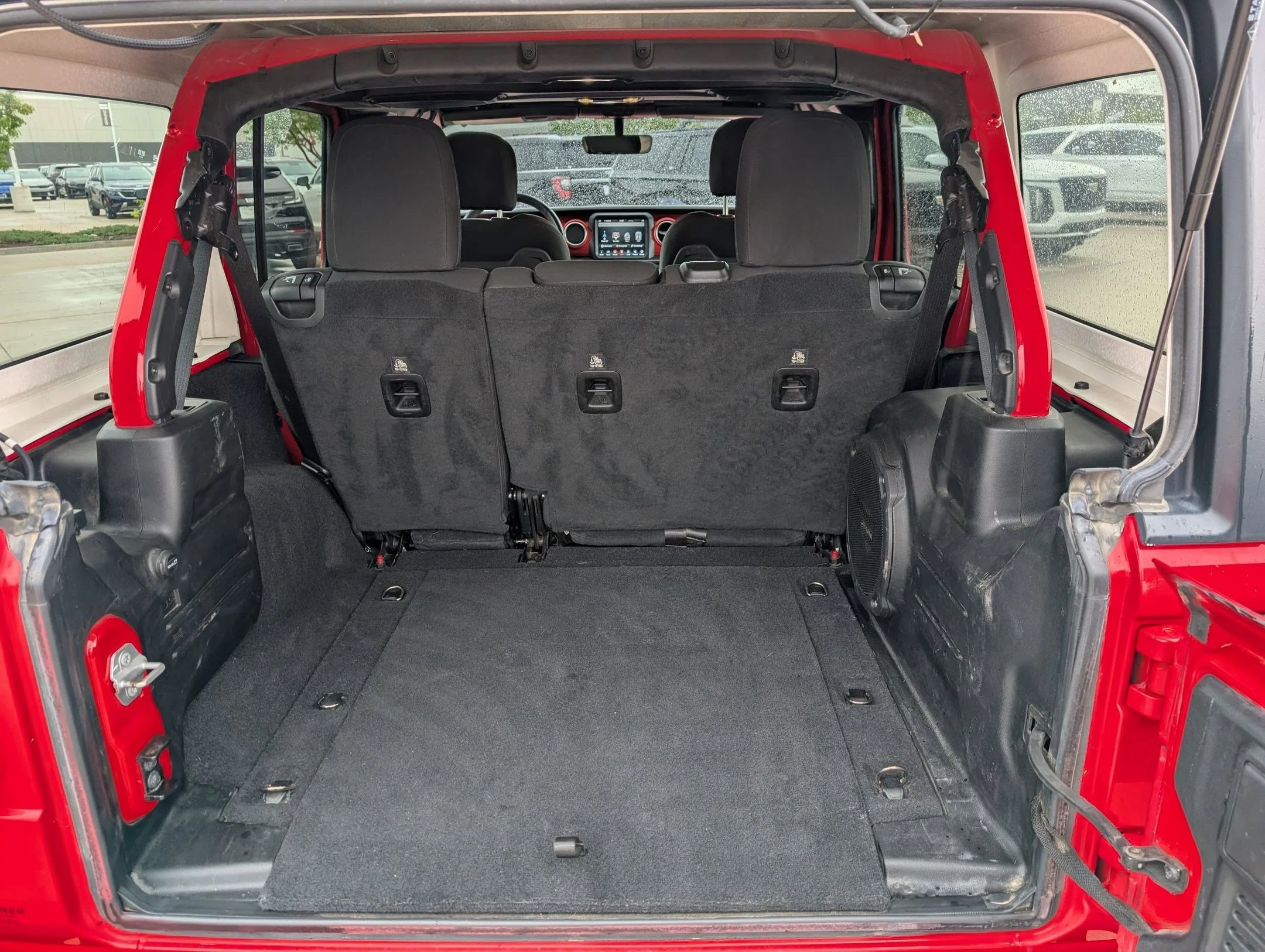 Used 2020 Firecracker Red Clearcoat Jeep Rubicon image 33