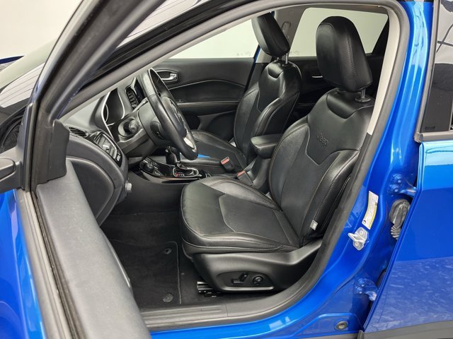 Used 2019 Laser Blue Pearlcoat Jeep Limited image 8