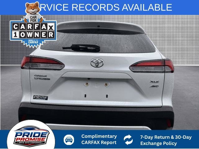 Used 2022 Off-white Toyota XLE image 5