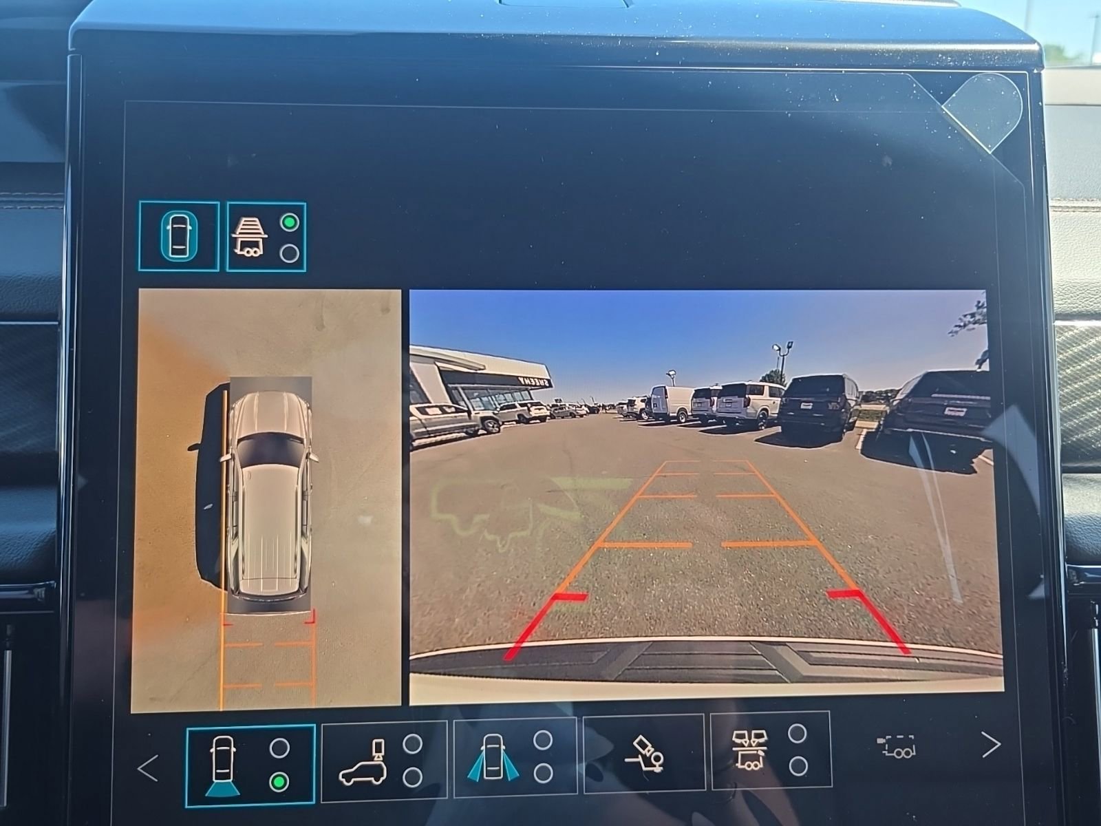 New 2026 Summit White GMC AT4 image 46
