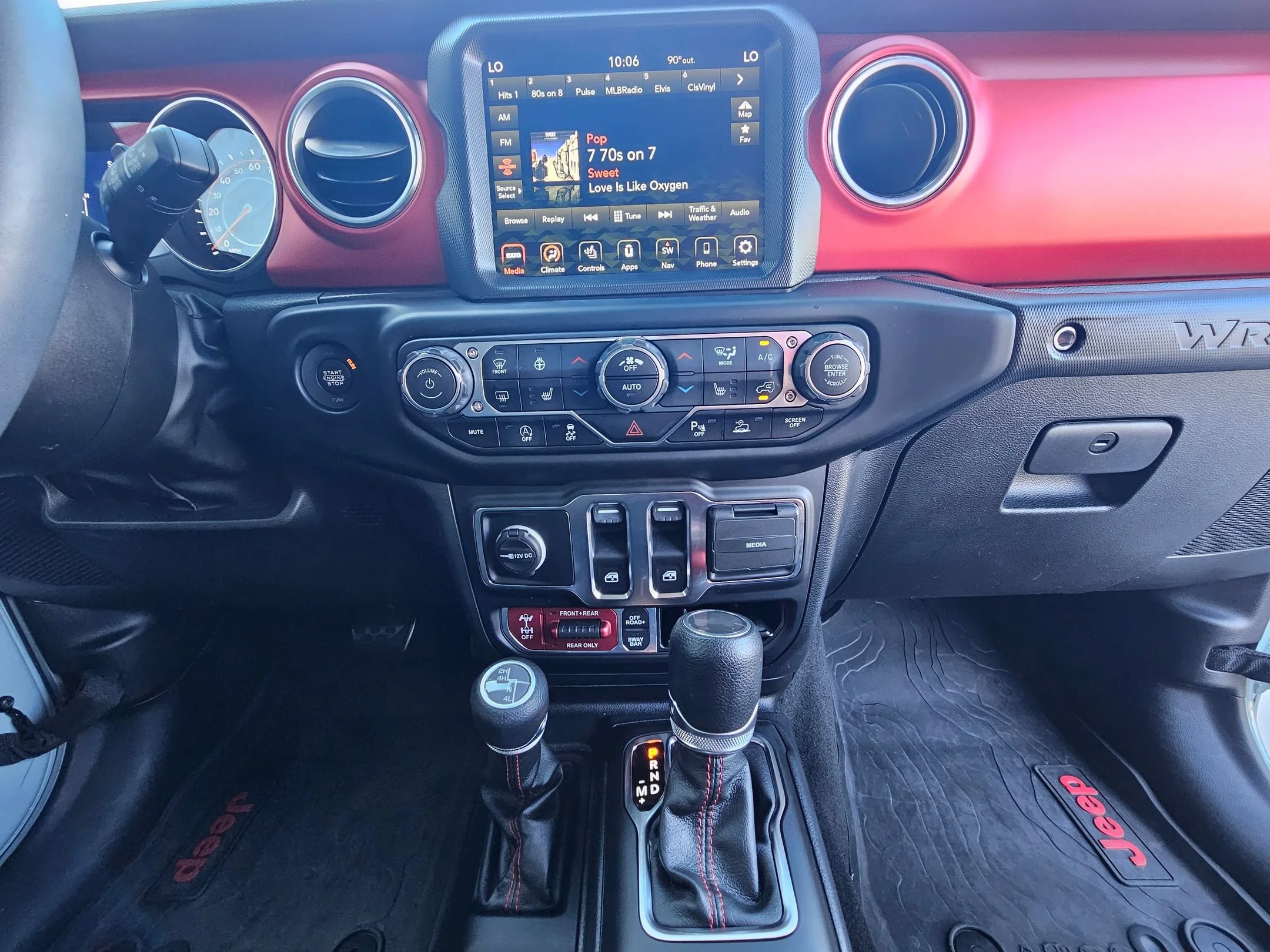 Used 2023 Earl Clearcoat Jeep Rubicon image 10