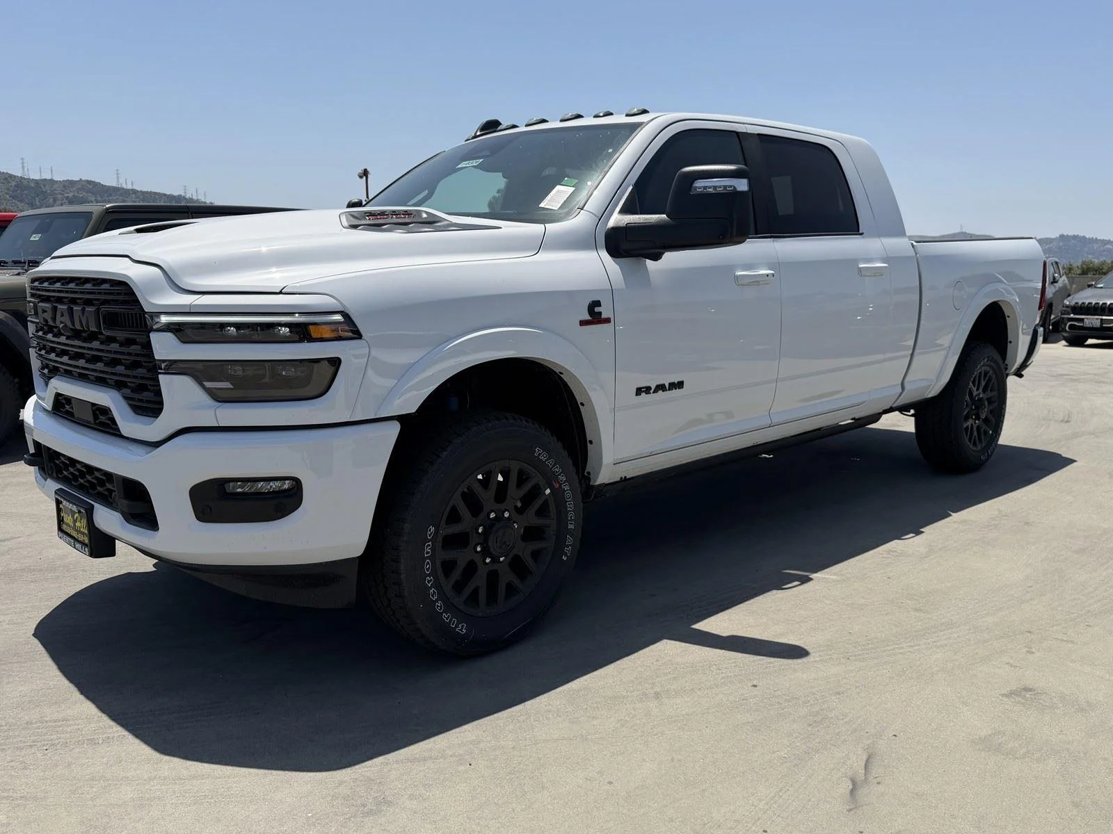 New 2026 Bright White Clear-Coat Exterior Paint RAM Limited image 3