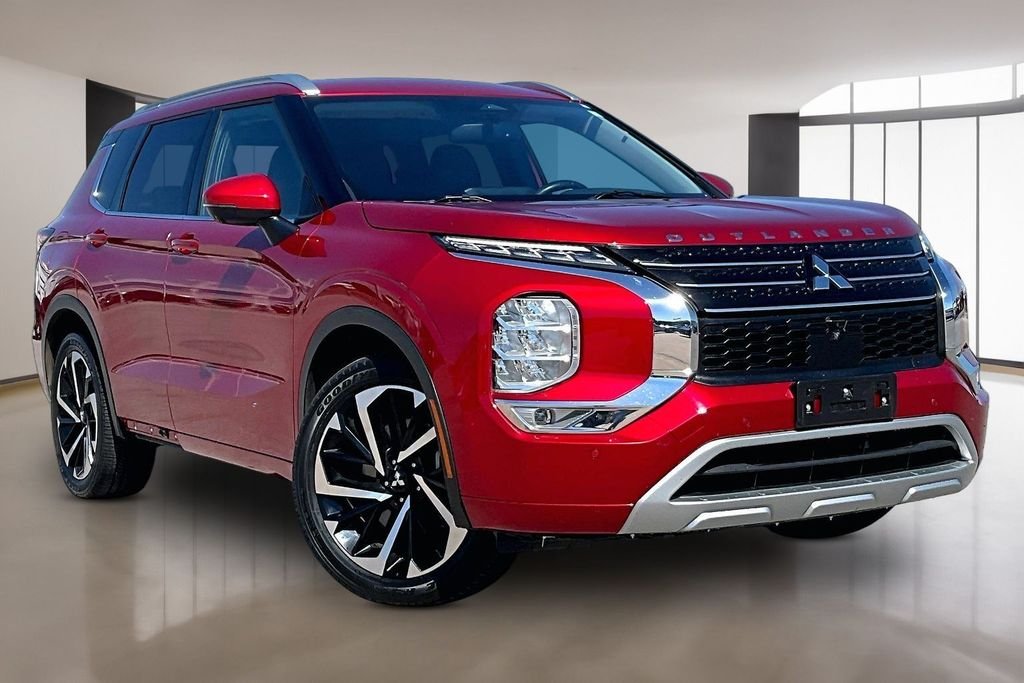 Used 2024 Red Mitsubishi SEL image 11