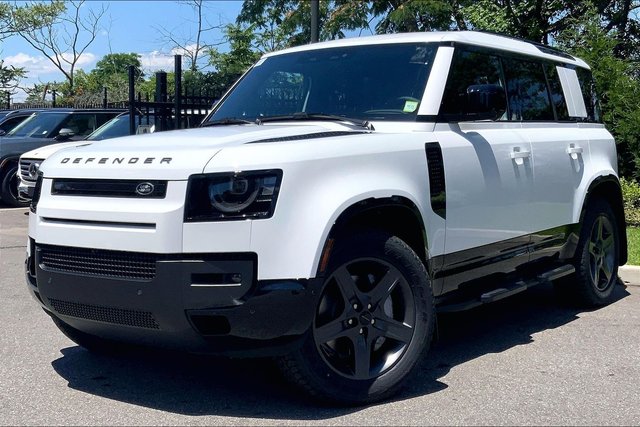 2026 Land Rover Defender 110 X-Dynamic SE