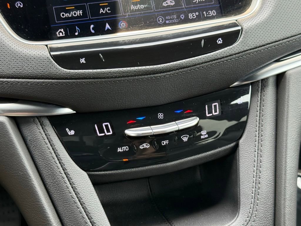 Used 2025 Stellar Black Metallic Cadillac Premium Luxury image 35
