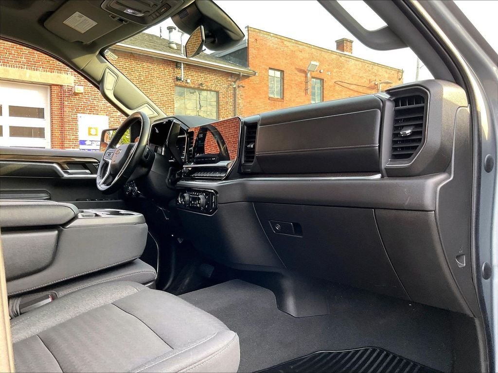 Used 2023 Gray Chevrolet LT image 14