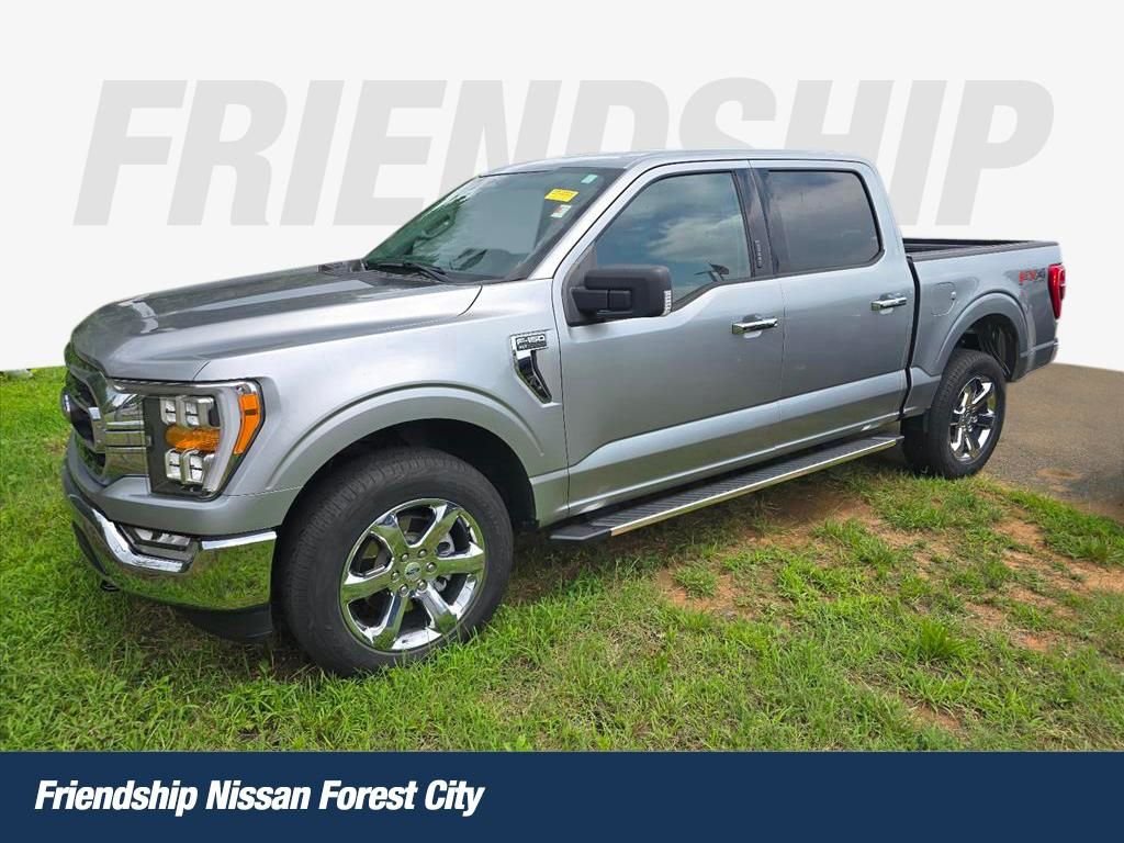Used 2023 Silver Ford XLT image 1