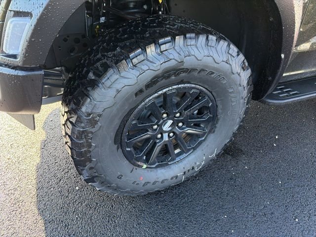 New 2025 Green Ford Raptor image 5