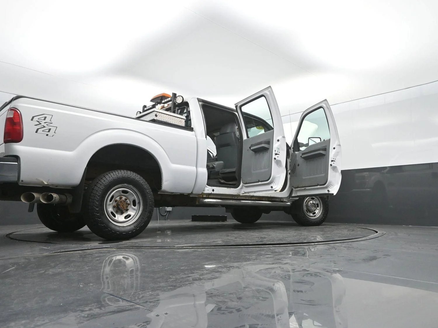 Used 2015 Oxford White Ford XL image 41