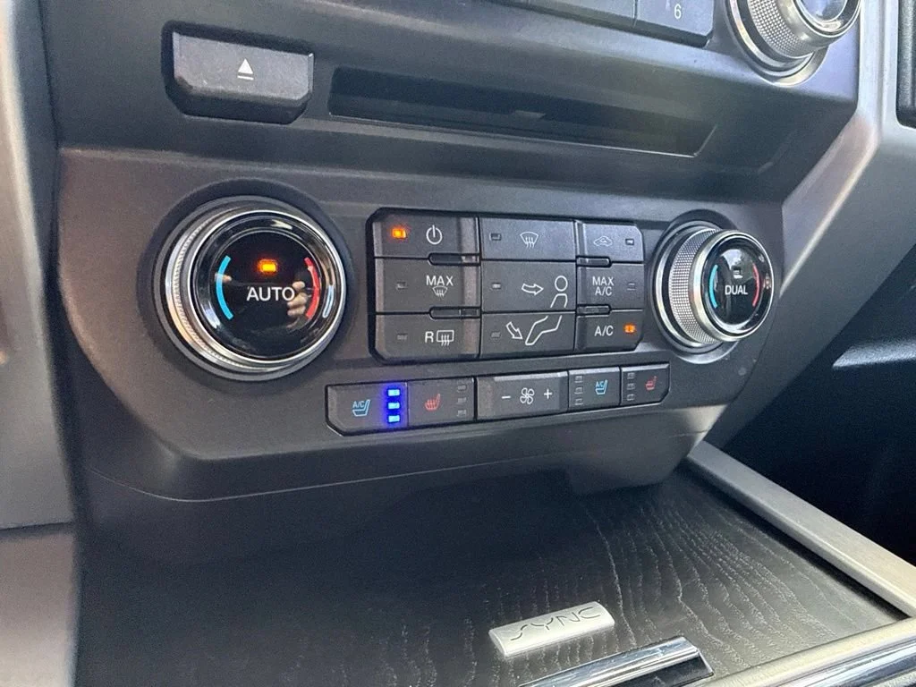 Used 2018  Ford XL image 22