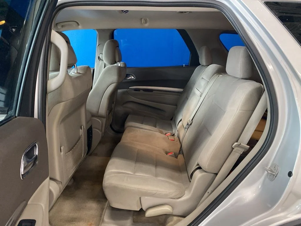 Used 2012 Silver Dodge SXT image 9