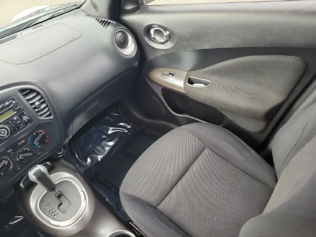 Used 2014 Blue Nissan S image 16