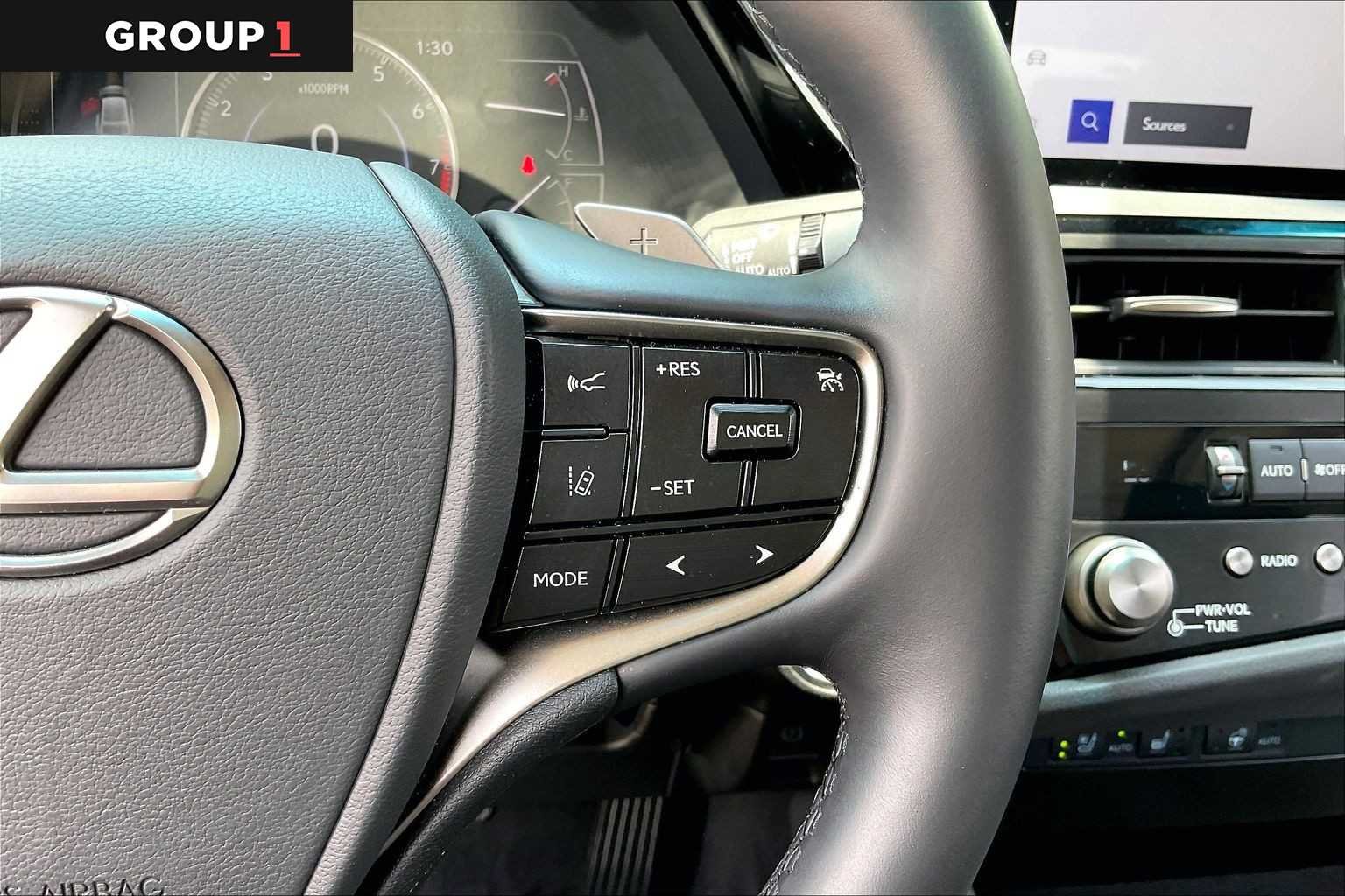 Used 2025 Eminent White Pearl Lexus  image 22