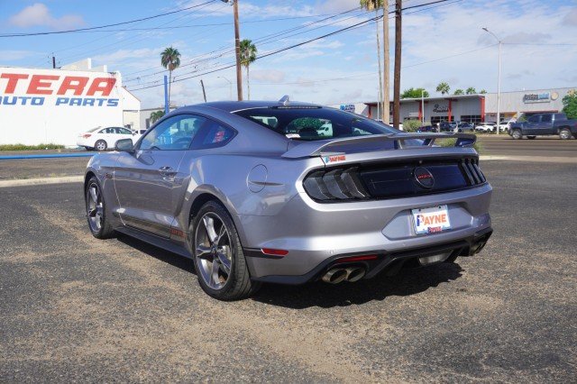 Used 2022  Ford GT Premium image 10
