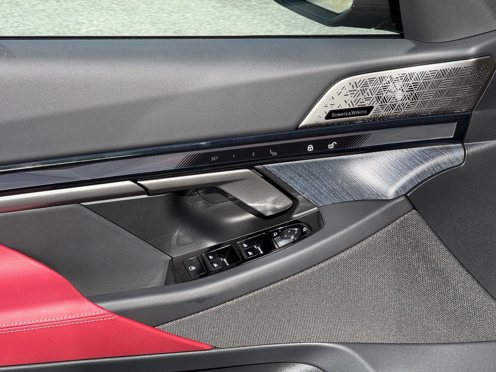 New 2027 Gray BMW eDrive40 image 15