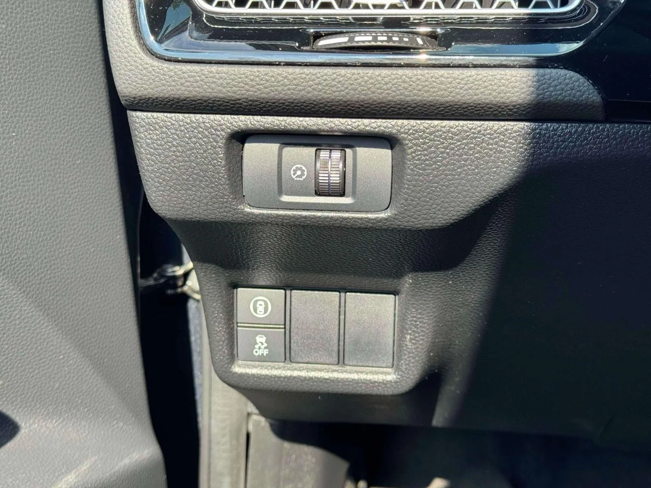 Used 2023 Meteorite Gray Metallic Honda EX-L image 24