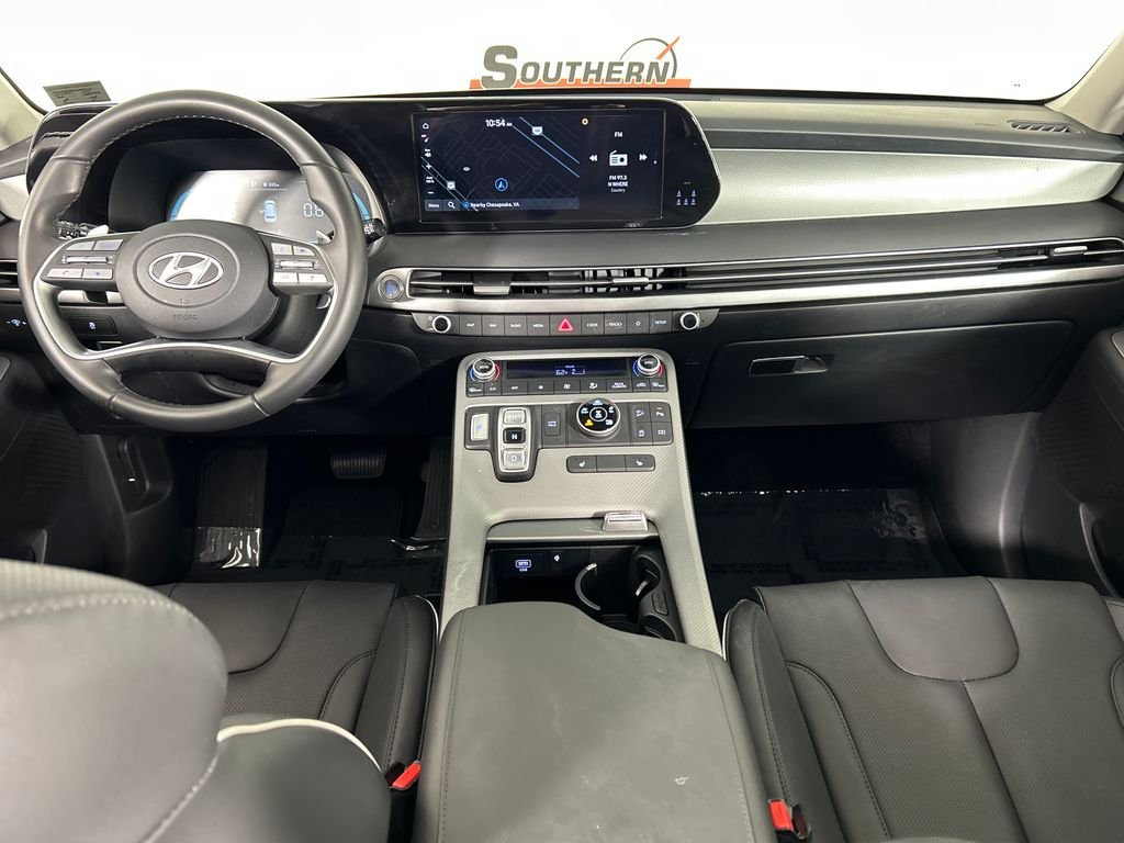 Certified Used 2025 Black Hyundai XRT image 20