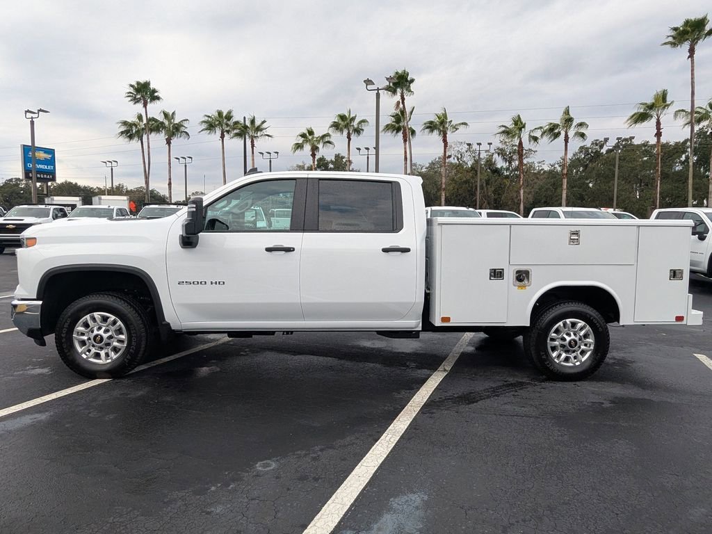 New 2026 Summit White Chevrolet WT image 8