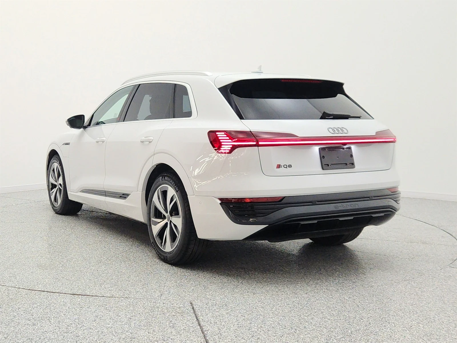 Used 2024 Glacier White Metallic Audi Premium Plus quattro image 7
