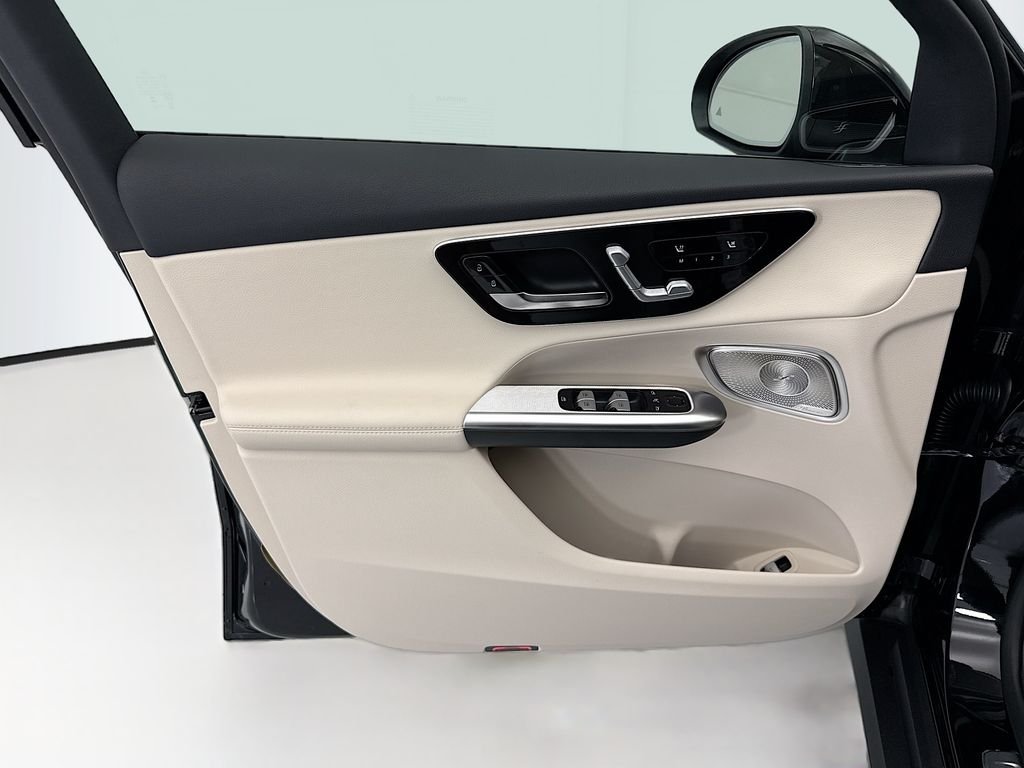 New 2026 Black Mercedes-Benz GLC 300 image 24