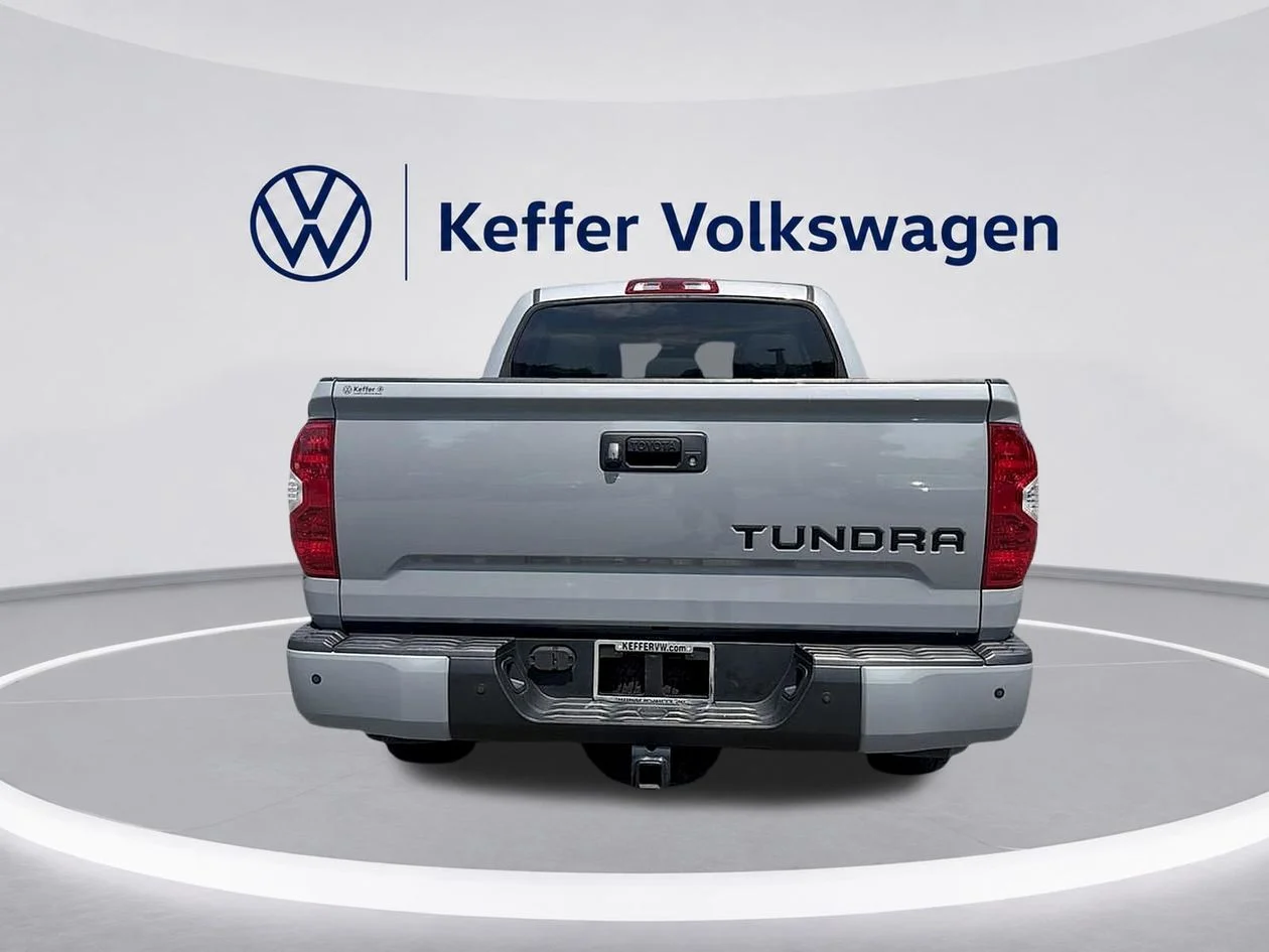 Used 2021  Toyota Limited image 4